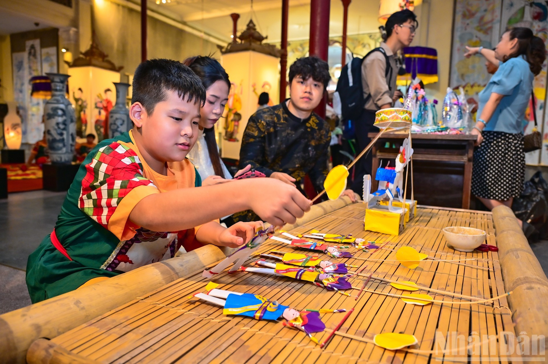 En este espacio impregnado de cultura tradicional, los más jóvenes tienen la oportunidad de sentir, comprender y preservar los rasgos distintivos de la identidad nacional.