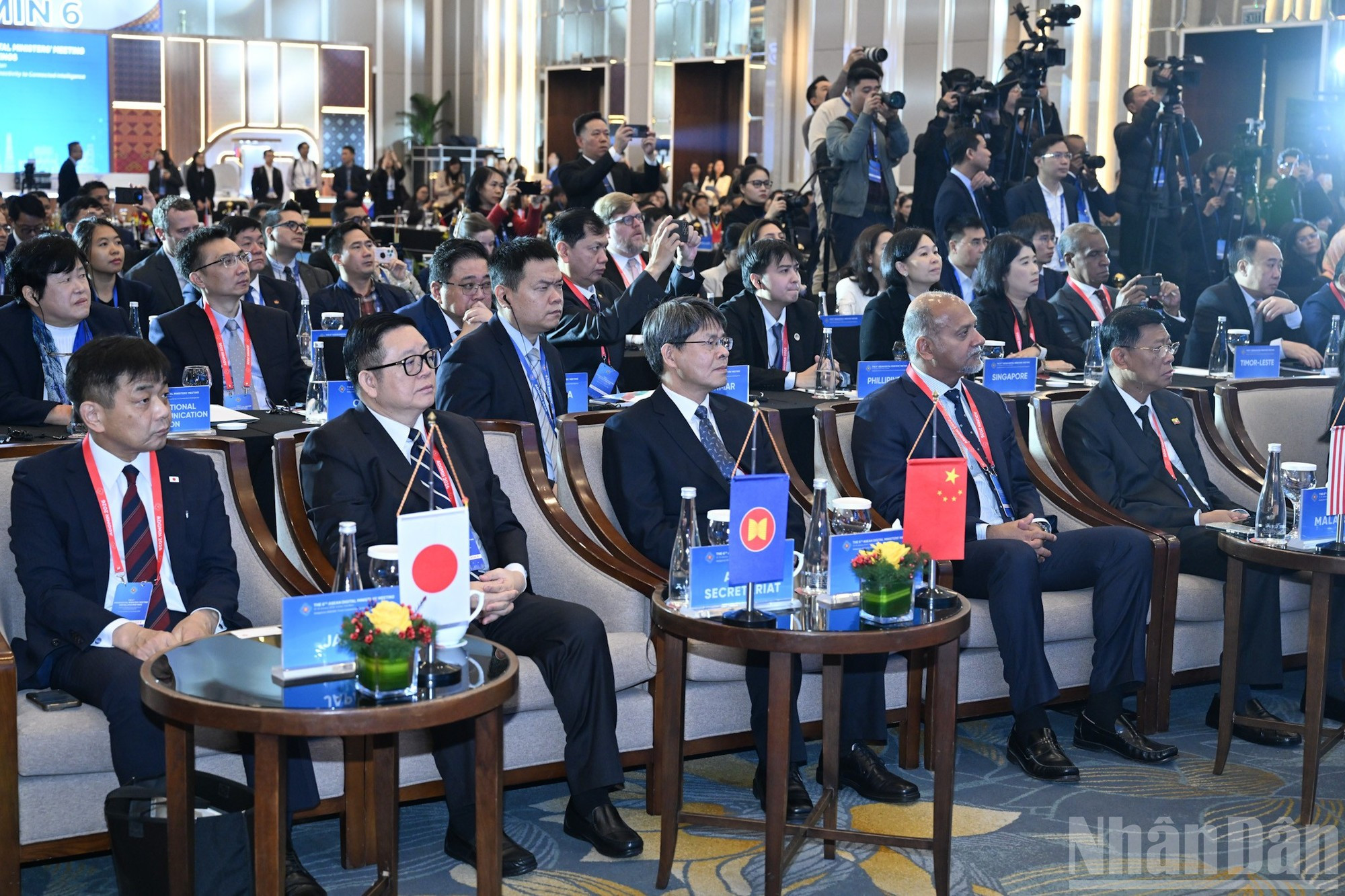 Asistentes a la reunión.