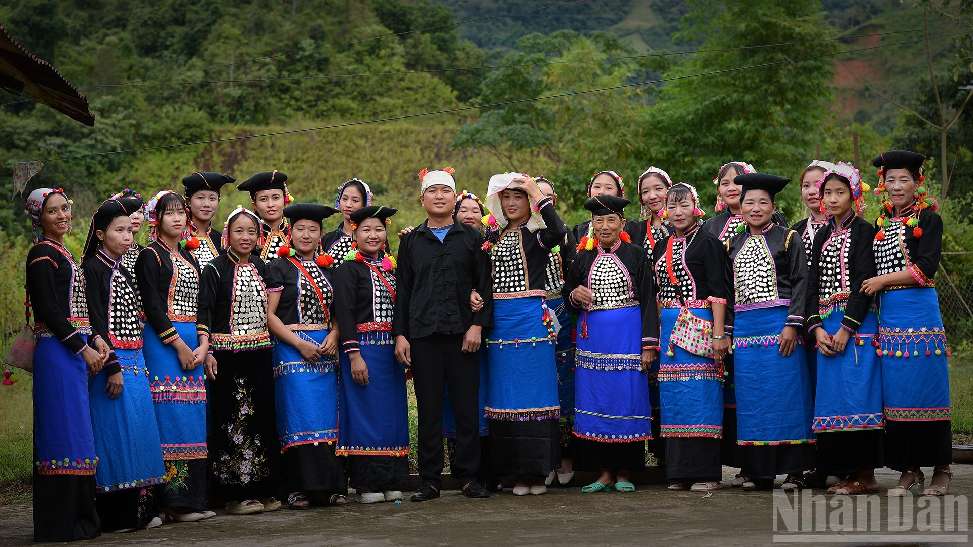 Una boda tradicional de la etnia Si La en Lai Chau.