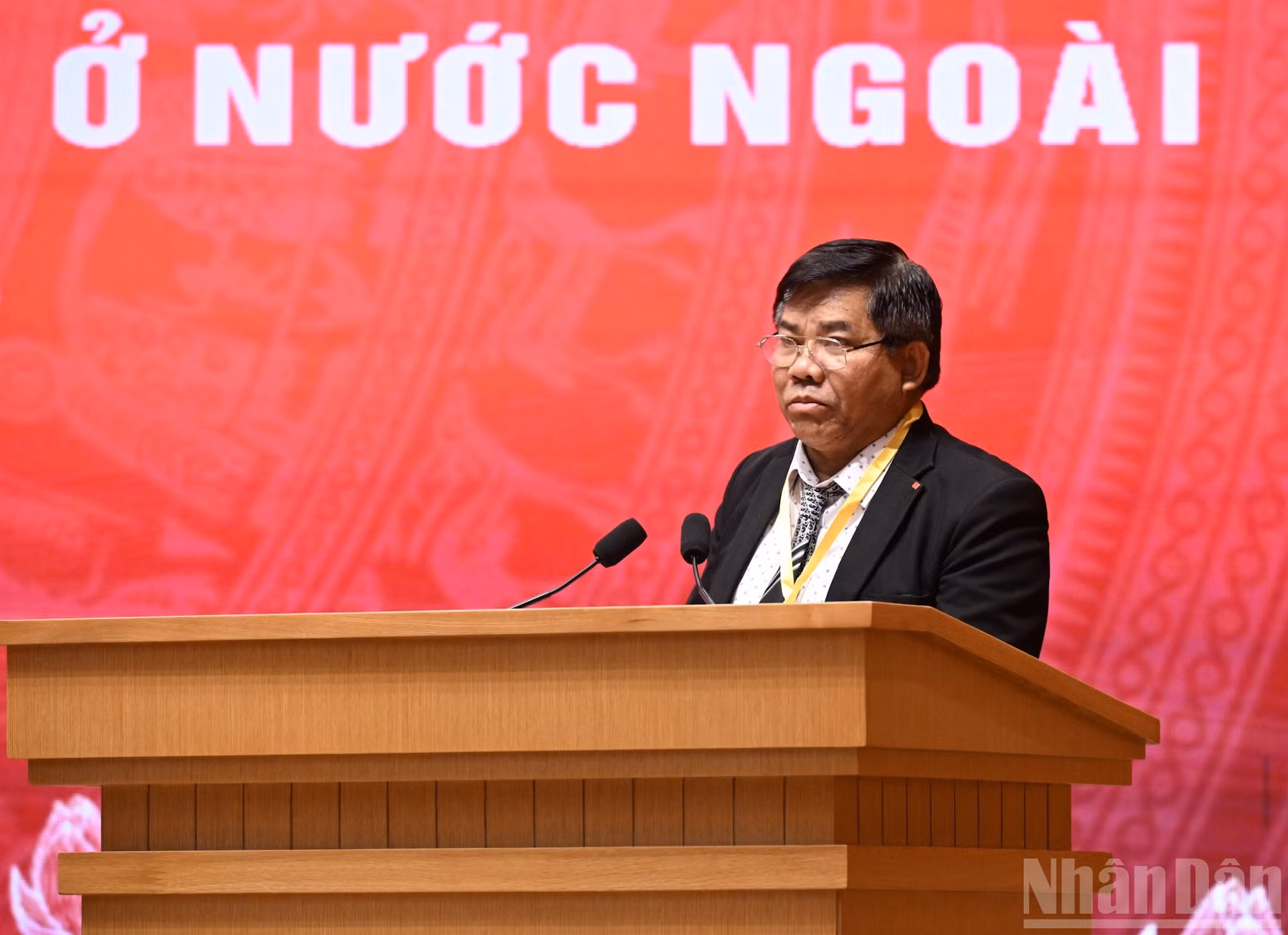 El viceministro de Asuntos Étnicos y Religiosos Y Thong habla en el evento.