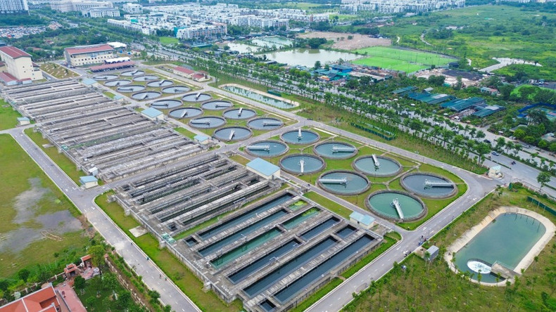 Ubicada en una superficie de aproximadamente 13,8 hectáreas, la planta de tratamiento de aguas residuales de Yen Xa operará en su primera fase con una capacidad de 180 mil metros cúbicos por 24 horas. Ubicada en una superficie de aproximadamente 13,8 hectáreas, la planta de tratamiento de aguas residuales de Yen Xa operará en su primera fase con una capacidad de 180 mil metros cúbicos por 24 horas.