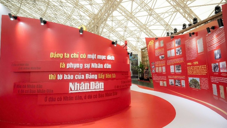 El espacio expositivo del periódico Nhan Dan. El espacio expositivo del periódico Nhan Dan.