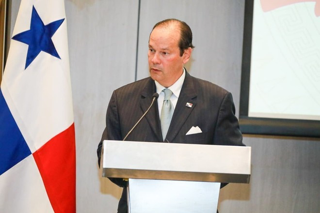 El ministro de Relaciones Exteriores de Panamá, Javier Martínez-Acha Vásquez, habla en el evento. (Foto: VNA) El ministro de Relaciones Exteriores de Panamá, Javier Martínez-Acha Vásquez, habla en el evento. (Foto: VNA)