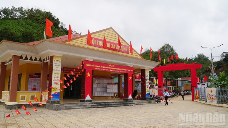 La organización de las elecciones en las comunas se lleva a cabo de manera seria, garantizando el cumplimiento de la ley y del calendario previsto.