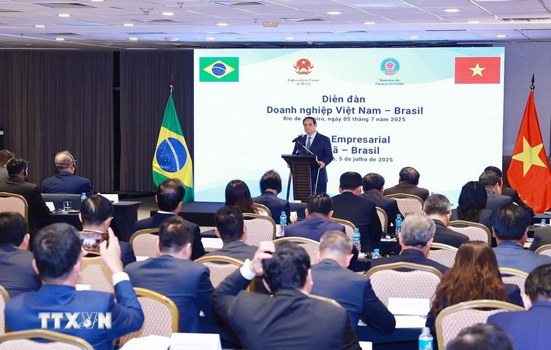 El primer ministro Pham Minh Chinh asiste al Foro Empresarial Vietnam–Brasil. (Foto: VNA) El primer ministro Pham Minh Chinh asiste al Foro Empresarial Vietnam–Brasil. (Foto: VNA)