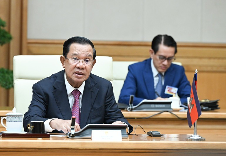 Hun Sen interviene en el evento. Hun Sen interviene en el evento.