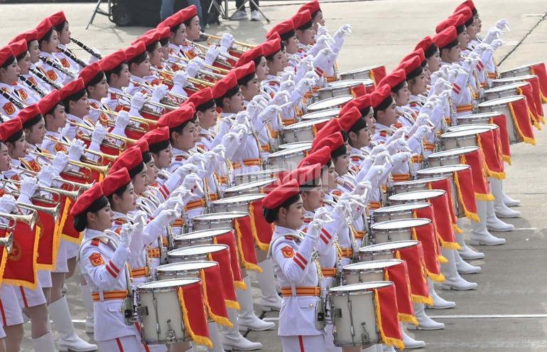 Las mujeres militares de la banda militar. Las mujeres militares de la banda militar.