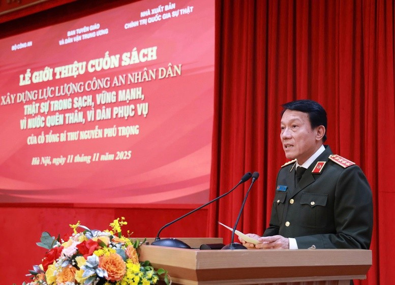 El general Luong Tam Quang, ministro de Seguridad Pública, en la ceremonia. (Foto: baochinhphu.vn)