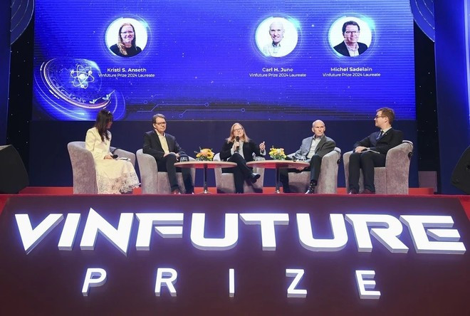Científicos galardonados con los premios VinFuture 2024 interactuaron con estudiantes y jóvenes científicos. (Foto: VNA)