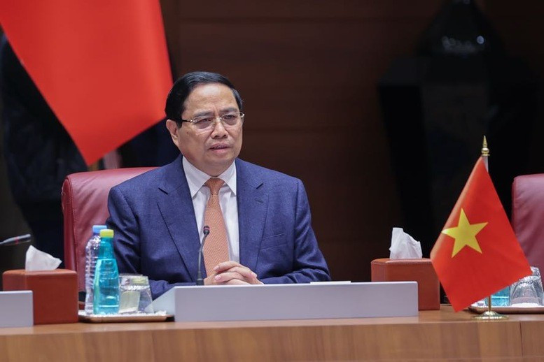 El primer ministro de Vietnam, Pham Minh Chinh, habla en la cita (Foto: VGP)