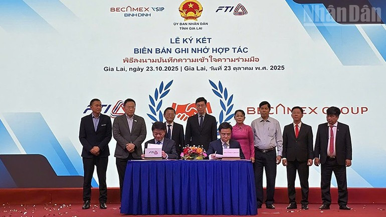 Becamex Binh Dinh firma memorandos de entendimiento con empresas tailandesas. Becamex Binh Dinh firma memorandos de entendimiento con empresas tailandesas.