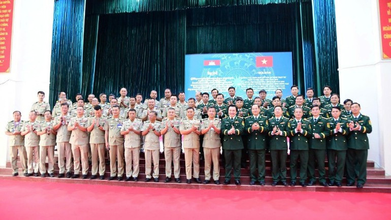 Participantes en la cita.