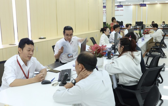 Ciudad Ho Chi Minh dio un paso histórico en su reforma administrativa con la inauguración oficial del Centro de Servicios de Administración Pública (Foto: VNA)