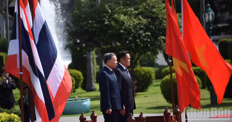 [Foto] Efectúan ceremonia oficial de bienvenida al máximo dirigente de Vietnam en Tailandia