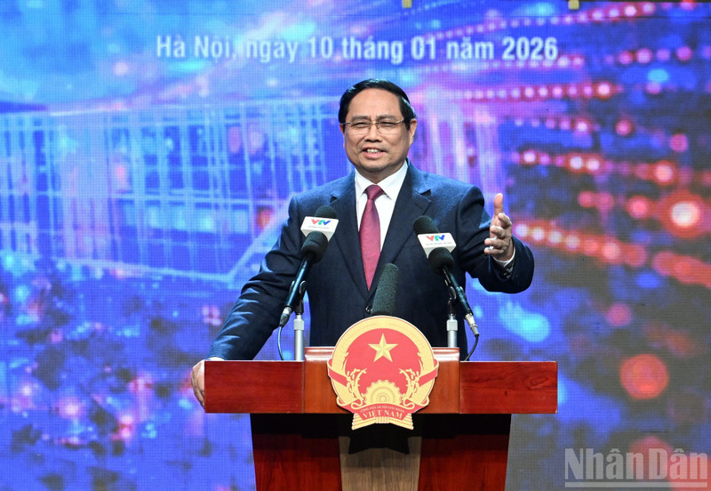 El primer ministro de Vietnam, Pham Minh Chinh, elogia a la Televisión Nacional (VTV) por su información oportuna. 