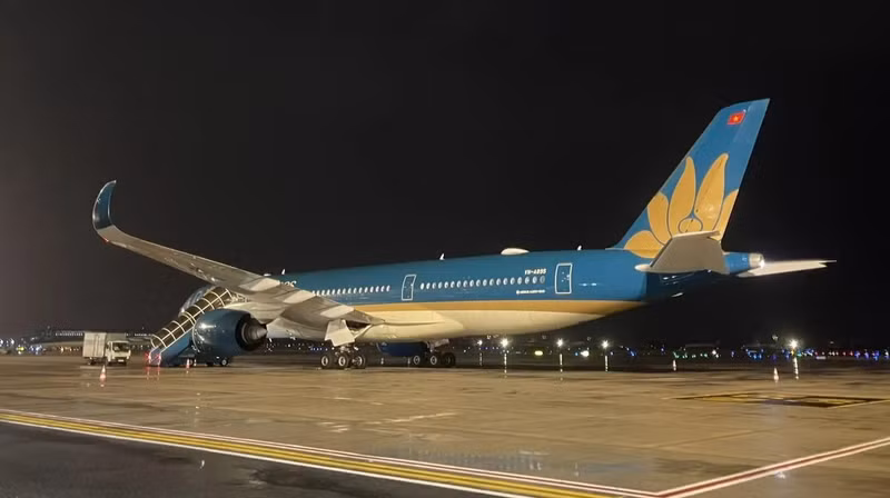 El vuelo VN66, operado con un Airbus A350, despegó del Aeropuerto Internacional Noi Bai de Hanói a las 00:45 del 29 de junio.