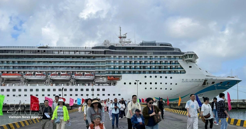 Ciudad vietnamita de Hue da la bienvenida al primer crucero internacional en el Año del Caballo 2026