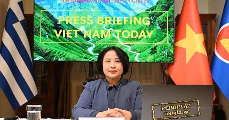 La embajadora de Vietnam en Grecia, Pham Thi Thu Huong. (Fuente: La Embajada de Vietnam en Grecia)