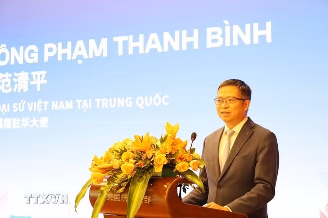 El embajador de Vietnam en China, Pham Thanh Binh, interviene en la cita (Foto: VNA)