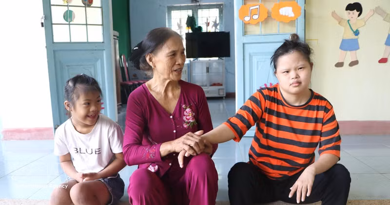 Niños afectados por la dioxina reciben atención y cuidados especializados en Vietnam. (Foto: VNA)