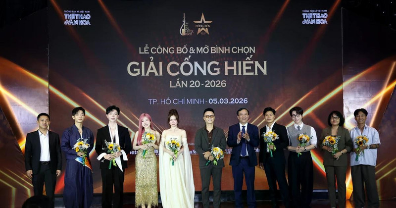 En la ceremonia de lanzamiento de los 20º Premios Cong Hien y la apertura del portal de votación en Ciudad Ho Chi Minh el 5 de marzo. (Foto: VNA)