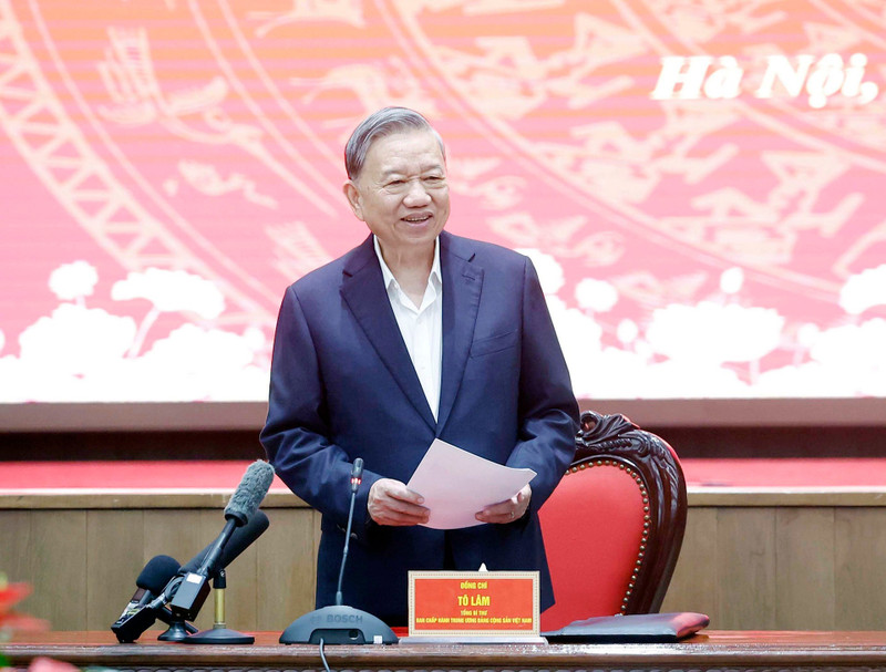 El secretario general del Partido Comunista de Vietnam, To Lam, habla en la conferencia. (Foto: VNA)