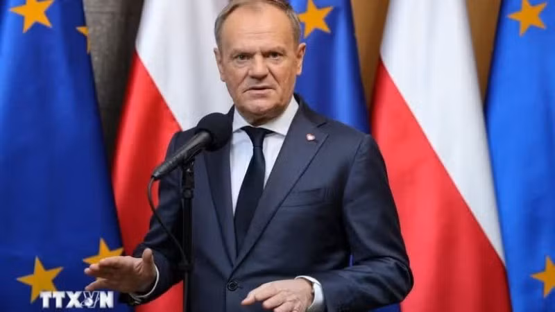 El primer ministro polaco, Donald Tusk, en una rueda de prensa en Varsovia. (Foto: PAP/VNA)