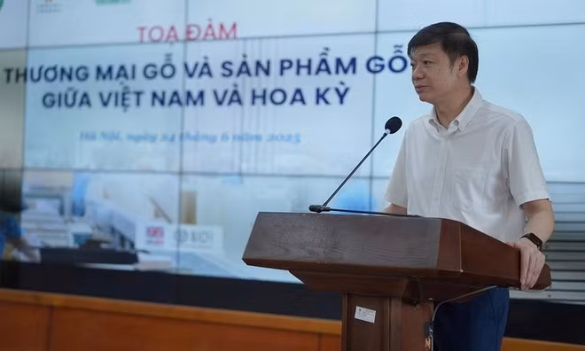 El director del Departamento de Silvicultura y Protección Forestal, Tran Quang Bao, habla en el seminario. (Foto: VNA)