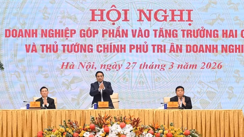 El primer ministro de Vietnam, Pham Minh Chinh, asiste al evento.