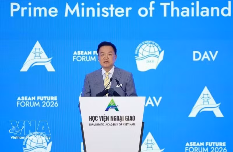 El primer ministro de Tailandia, Anutin Charnvirakul, pronunció un discurso en el AFF 2026 (Foto: VNA)