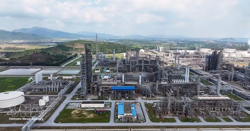 La planta de refinación y petroquímica de Nghi Son, ubicada en la provincia centrovietnamita de Thanh Hoa. (Foto: VNA)