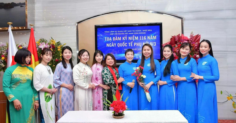 Celebran en Osaka coloquio por Día Internacional de la Mujer.