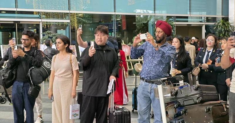 Pasajeros en el Aeropuerto Internacional de Da Nang (Foto: VNA)