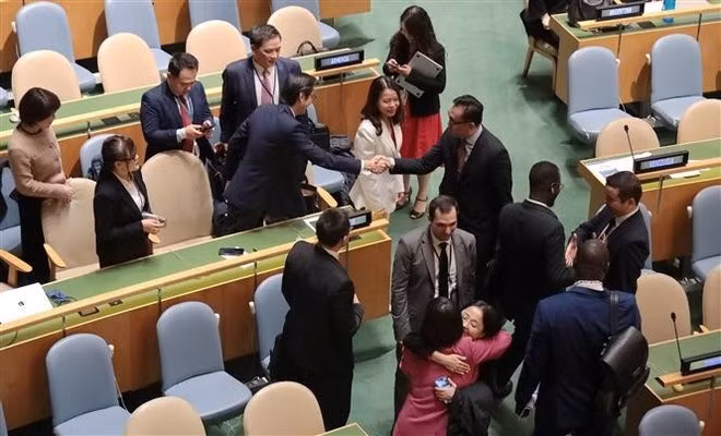 Varios Estados miembros de la ONU felicitan a Vietnam por el alto número de votos obtenidos. (Foto: VNA)