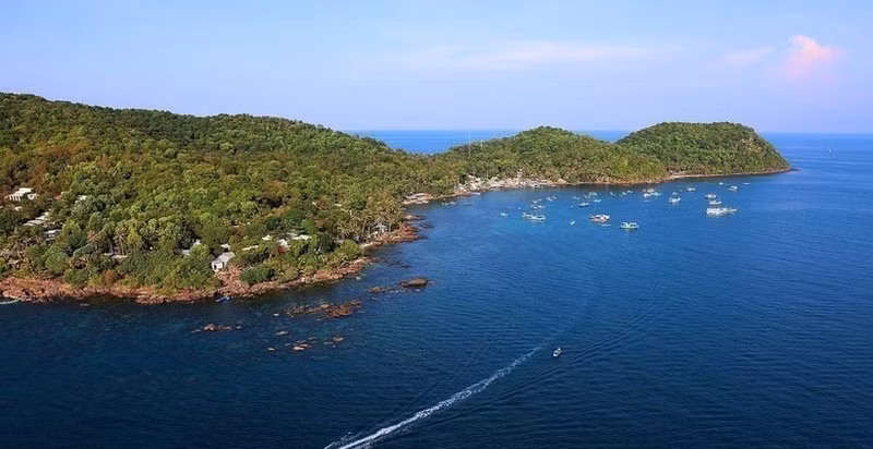 Phu Quoc se desarrolla para convertirse en un centro de servicios y turismo ecológico de alta calidad, así como en un destino de turismo marítimo e insular de alcance nacional e internacional. (Foto: VNA)