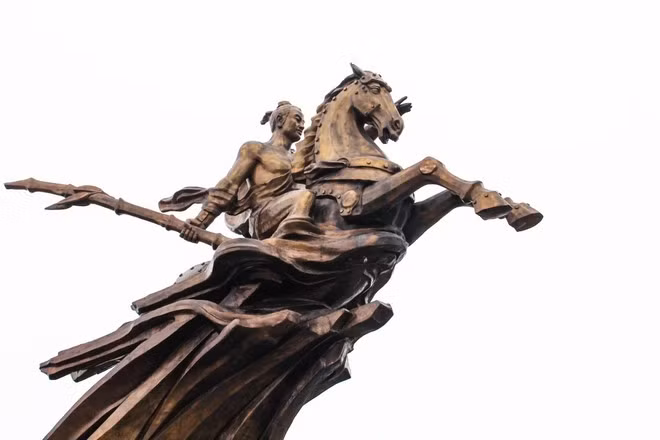 Thanh Giong, héroe legendario en la lucha contraagresores chinos.