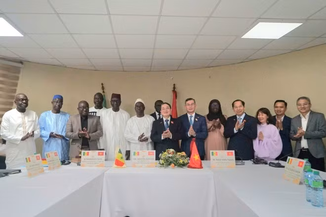 En el encuentro (Fuente: VNA)