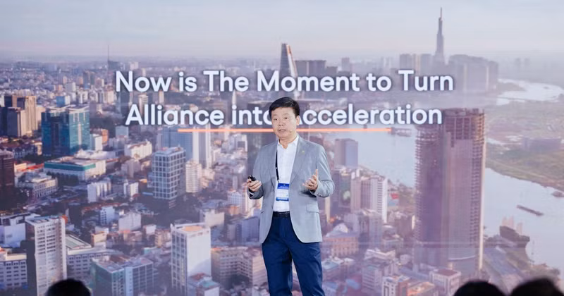 El vicepresidente ejecutivo de FPT y director general de FPT Software, Pham Minh Tuan, afirma que FPT y OpenAI trabajarán por impulsar una transformación basada en la IA de forma rápida, eficiente y responsable. (Foto: FPT)