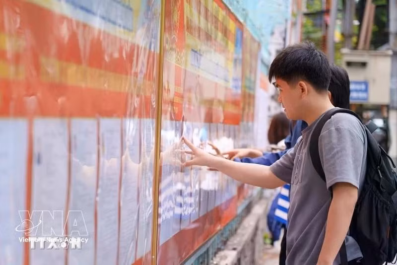 Medios y académicos extranjeros destacan importancia de las próximas elecciones en Vietnam