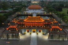 En 2025, la ciudad de Hue recibió a más de 6,3 millones de visitantes turísticos. (Foto: VNA)
