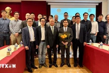 Miembros de la Red de Expertos Vietnamitas en Energía Nuclear en el Extranjero. (Foto: VNA)