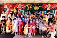 [Foto] Comunidad vietnamita en ciudad francesa da la bienvenida al Año Nuevo Lunar 