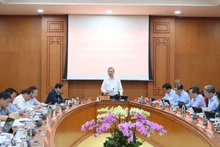 [Foto] Líder partidista vietnamita preside sesión temática sobre tecnologías estratégicas