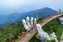 El Puente Dorado en la ciudad vietnamita de Da Nang. (Foto: VNA)