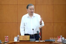 El secretario general del Partido Comunista de Vietnam (PCV), To Lam, habla en la reunión. (Foto: Nhan Dan)