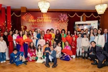 Participantes en el evento. (Foto: Embajada de Vietnam en Bulgaria)