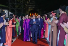 El primer ministro Pham Minh Chinh asiste a la cita. (Foto: VGP)