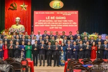 [Foto] Clausura del Curso de capacitación de cuadros en planificación para Comité Central del PCV del XIV mandato