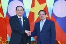 Vietnam y Laos refuerzan vinculación estratégica