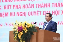 El primer ministro de Vietnam, Pham Minh Chinh, habla en la cita. (Foto: Nhan Dan)